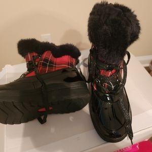 Female winter boots